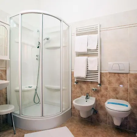 Oscella Hotel 3*